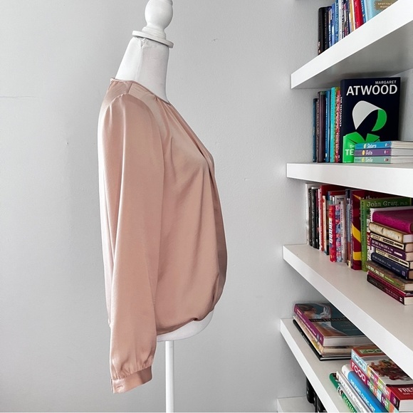 VINCE Draped Cross Front Wrap Satin Blouse size 2 - Picture 6 of 12